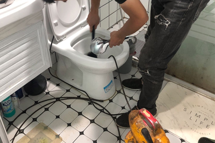 河口疏通下水道